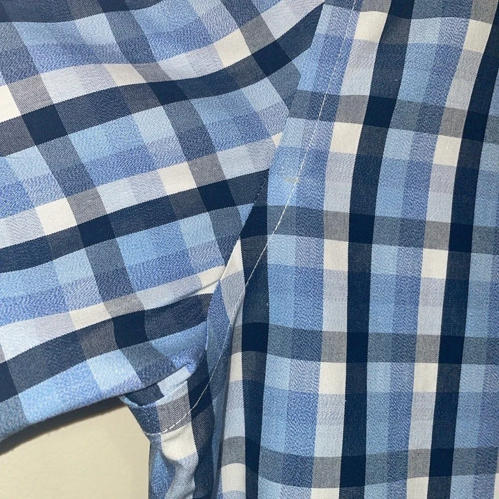 Banana Republic Men’s Plaid Cotton Woven Button Up Long Sleeve Shirt